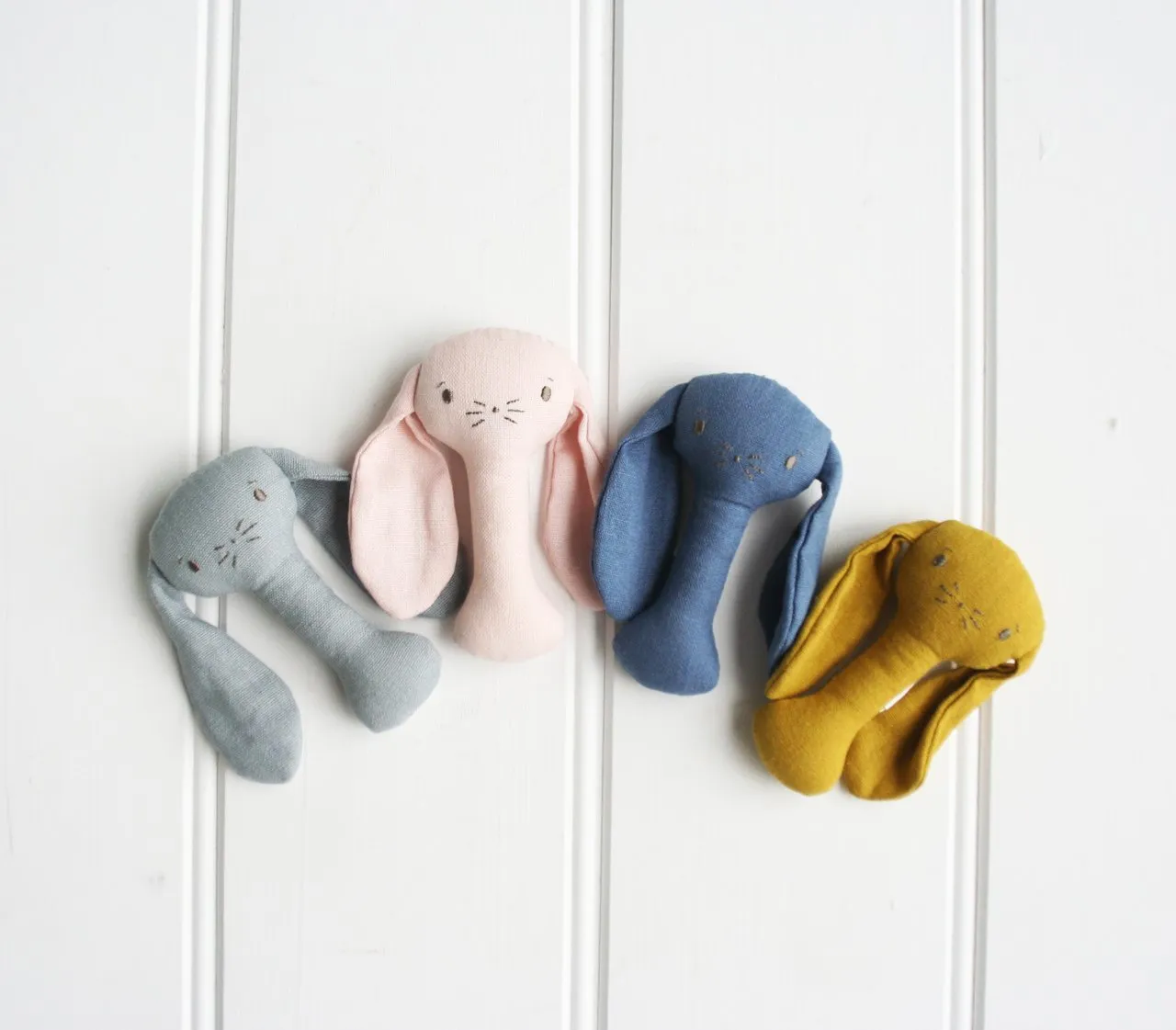 Bobby Bunny Stick Rattle - Chambray Linen