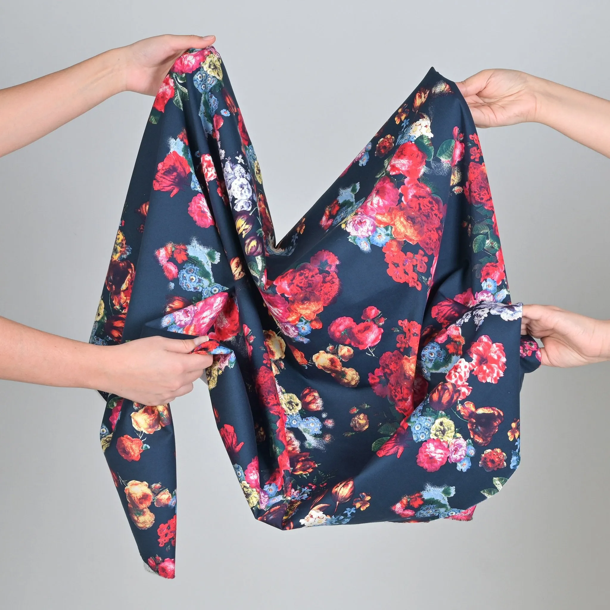 Multicolor Floral Suiting Fabric 96924